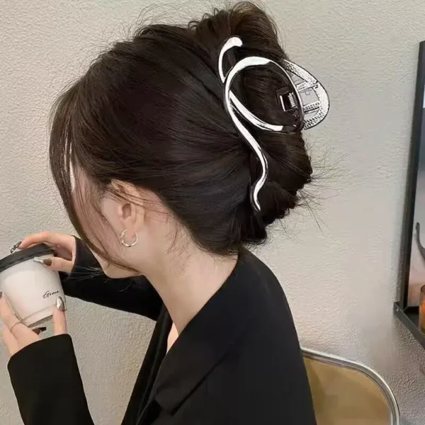 2024 New Vintage Ribbon Bow Hair Claws Exquisite Metal Hair Clip Clasp Hairpins For Women Hair Accessories Barrettes Shark Clips - Image 2