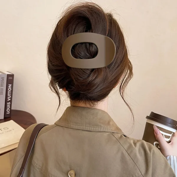 PC Hair Claw Clip for Women New Design Leopard Matte Curved Flat Styling Barrettes Acrylic Lying Down Hair Accessories - Image 3