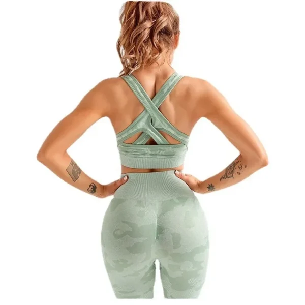 Camouflage Fitness Yoga Sportswear Set Long Sleeve Bra And Pants Tightening Butt Lifting Capris Perfect for Gym And Exercise - Image 4