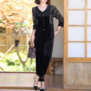 Golden Velvet Set Women's Plus Size Elegant Round Neck Women's Sports Shirt Casual Fashion 2-piece Set Autumn New Sports Set