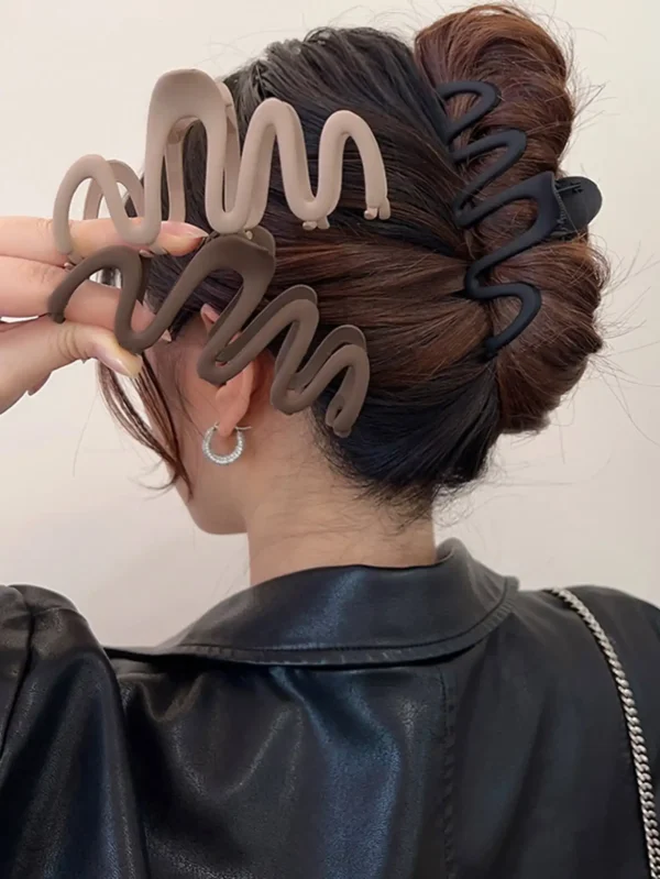 1/3pcs Grab Clip Large Hair Volume Matte Hairpin Exquisite High-end Disc Hair Shark Clip New Simple Headgear Hairpin Female