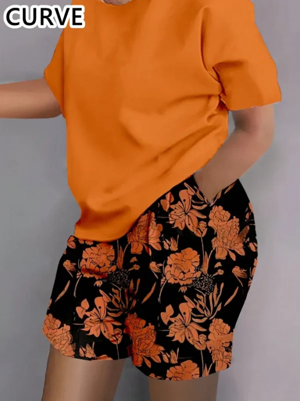 Plus Size Summer Women's Fashion 2-piece Short Sleeved T-shirt and Printed Shorts Sets Women Casual Two-piece Sets