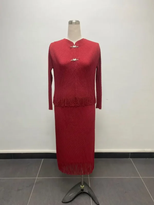 Women Miyaki Miyake Pleated Two-Piece Suit Plus Size Top + Tassel Skirt Elegant Elegant Can Be Worn in All Seasons Knitted - Image 6